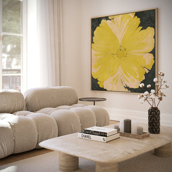 Abstrakter Kunstdruck mit gelber Blume