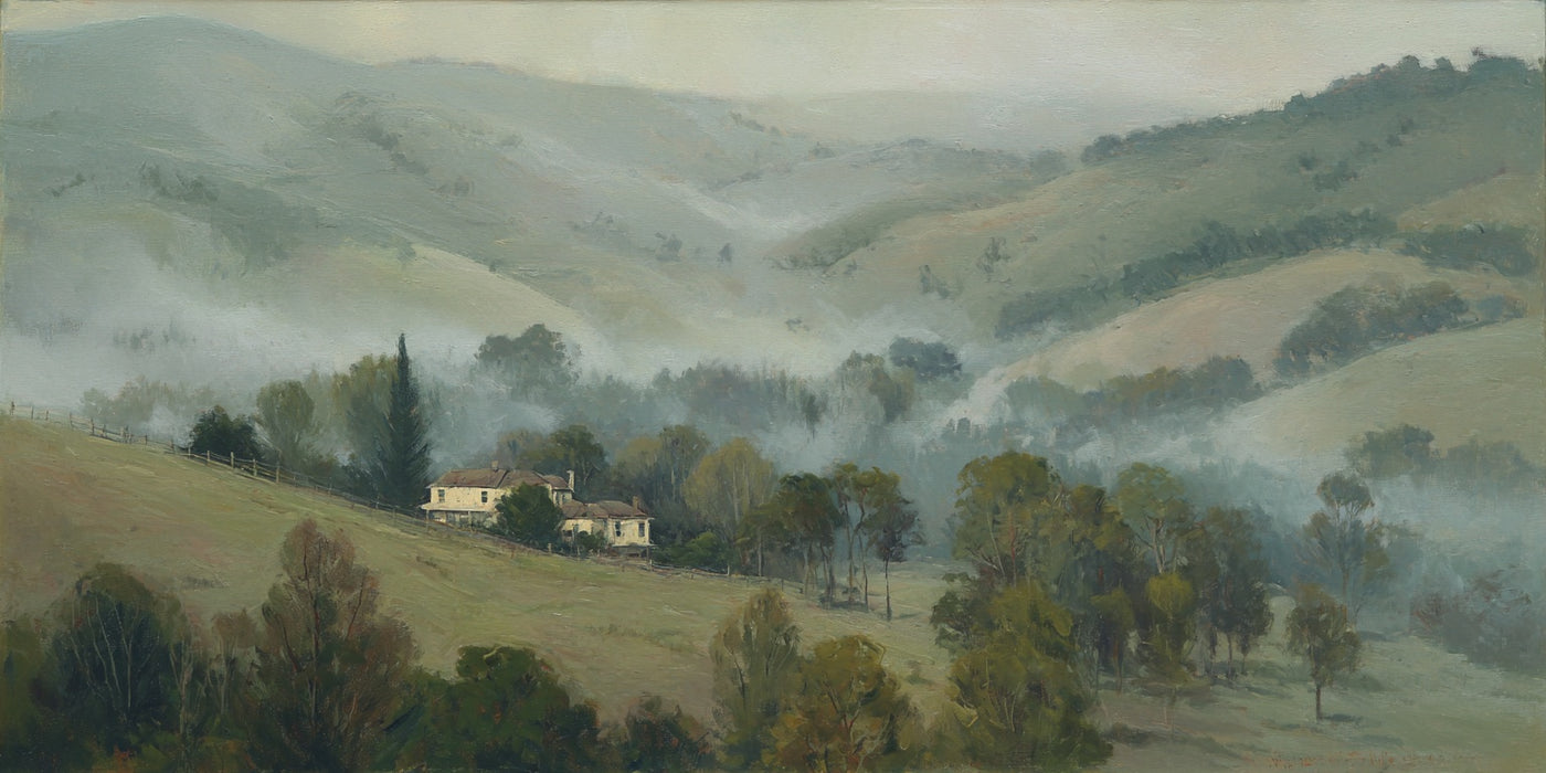 Landschaftsbild „Nebeliges Bauernhaus“ auf Leinwand