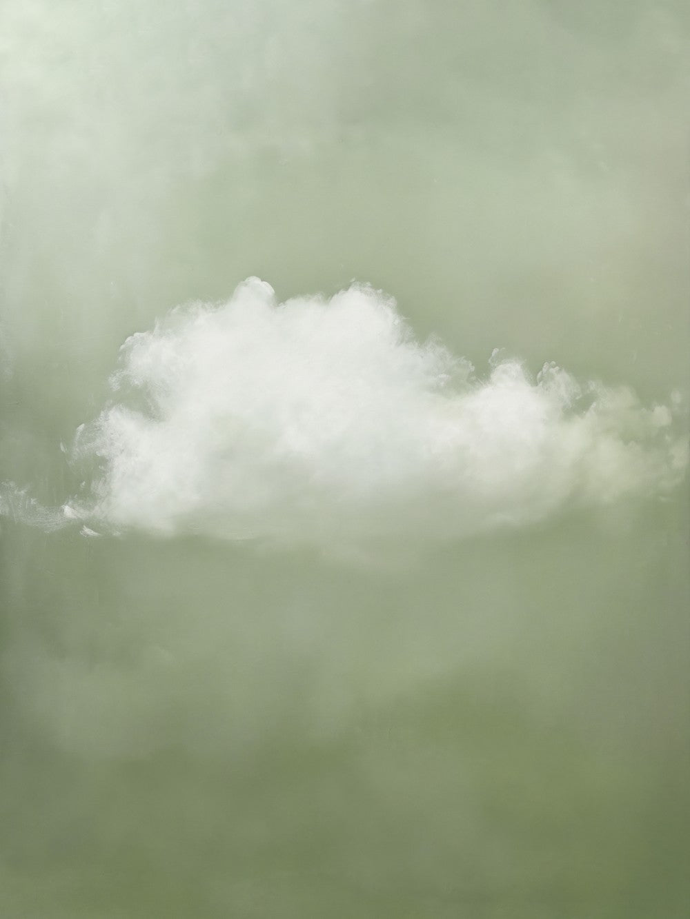 Minimalistischer Kunstdruck auf Leinwand mit Wolkenmotiv in Salbeigrün fürs Büro